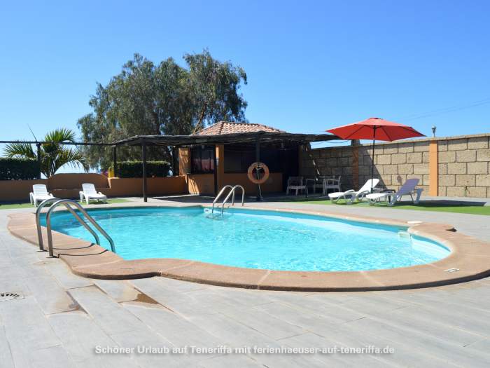 Ferienwohnung auf einer dicht am Meer gelegenen Finca mit Pool